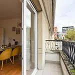 Rock In Share - Bianca 2-bedroom With Parking Included & Tram