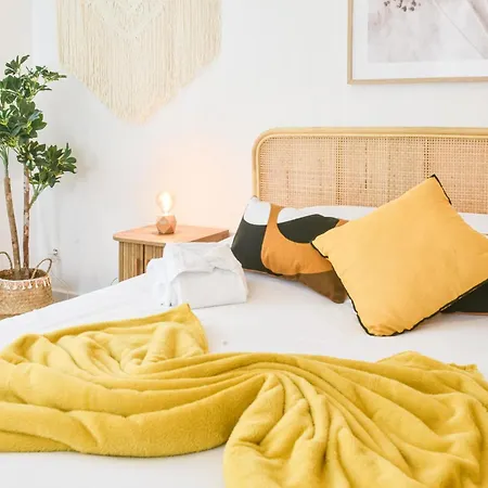 Rock In Share - Bianca 2-bedroom With Parking Included & Tram Appartamento *