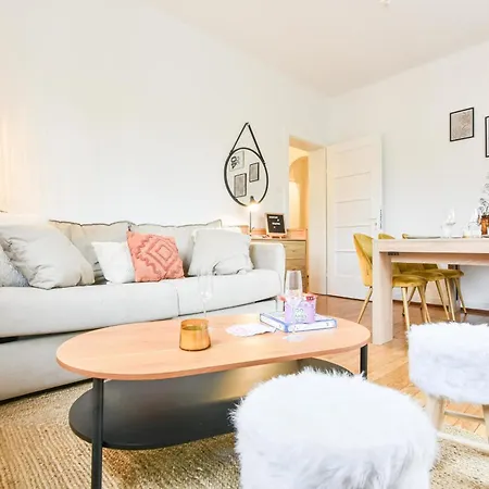 Rock In Share - Bianca 2-bedroom With Parking Included & Tram Lägenhet